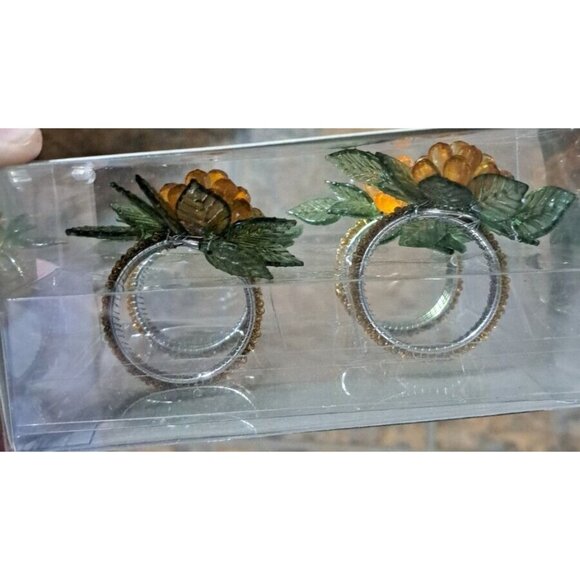 allen + roth 4-Pack Silver Stainless Steel Green Leaves Round Napkin Rings - Picture 2 of 4